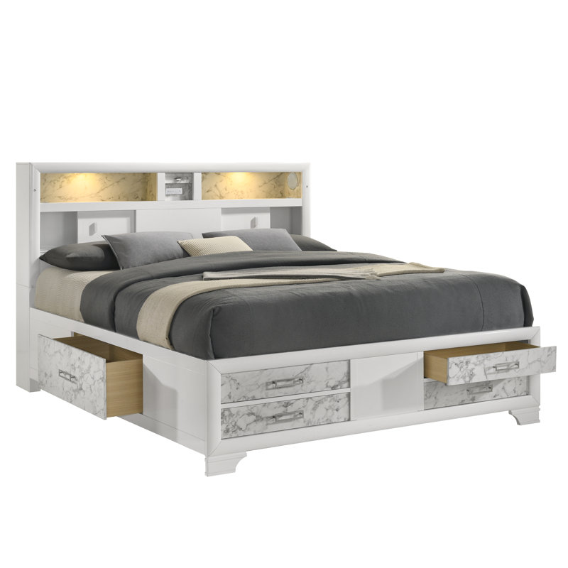 Novarayne Bed White, Full / Double