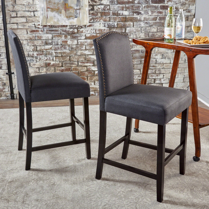Tabouret de bar 26,25 po de hauteur comptoir avec garniture cloutée