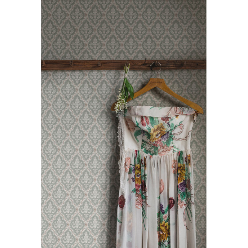 Lofstad Damask Wallpaper Roll, Garden Green