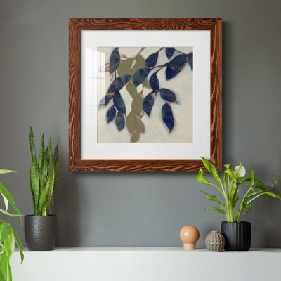«I Entwined Leaves I-Premium», reproduction encadrée - prête à être accrochée