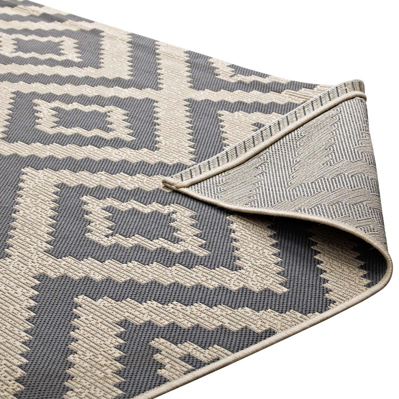Elegant Geometric Diamond Trellis 5x8 Gray Synthetic Area Rug