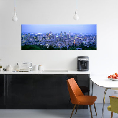 « centre d’horizon au crépuscule, montréal, québec, canada », reproduction de photo sur toile