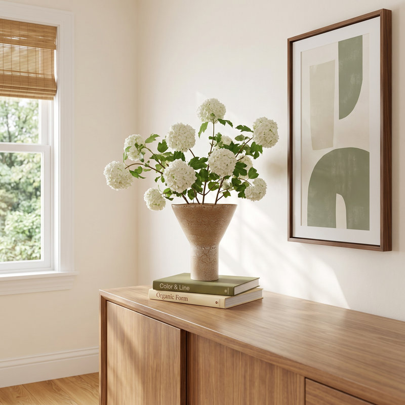 Henderson Yaro Vase