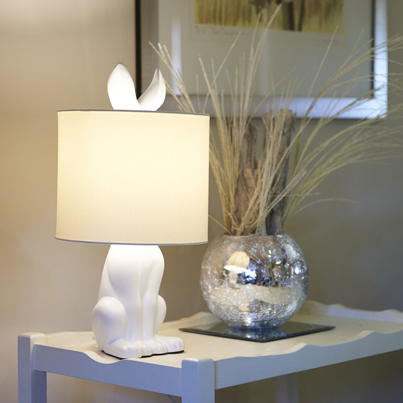 Chesnut Ceramic Table Lamp, White, Yes