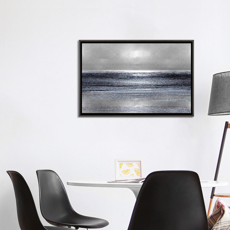« silver seascapes iii » par michelle matthews-print, H 32 po x l 48 po x 1,5 po, Toile encadrée de bois rustique foncé