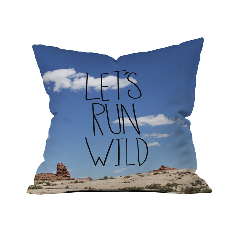 Coussin extérieur Let's Run Wild x Moab, 16 po x 16 po