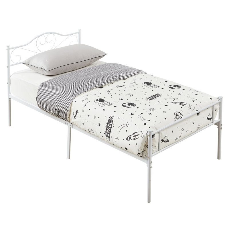 Structure de lit simple en métal avec tête et pied de lit, lit plateforme blanc moderne avec tête de lit victorienne décorative, sommier à lattes en acier robuste, aucun sommier requis, rangement sous le lit