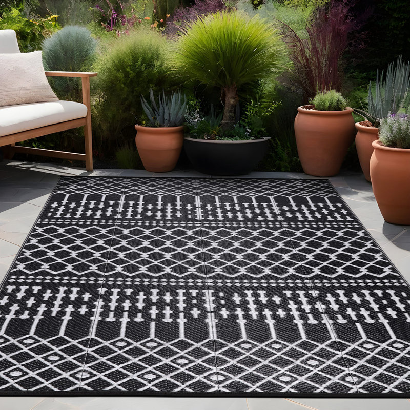 Tapis d'extérieur marocain noir / blanc Aldo, Rectangle 9 pi x 12 pi