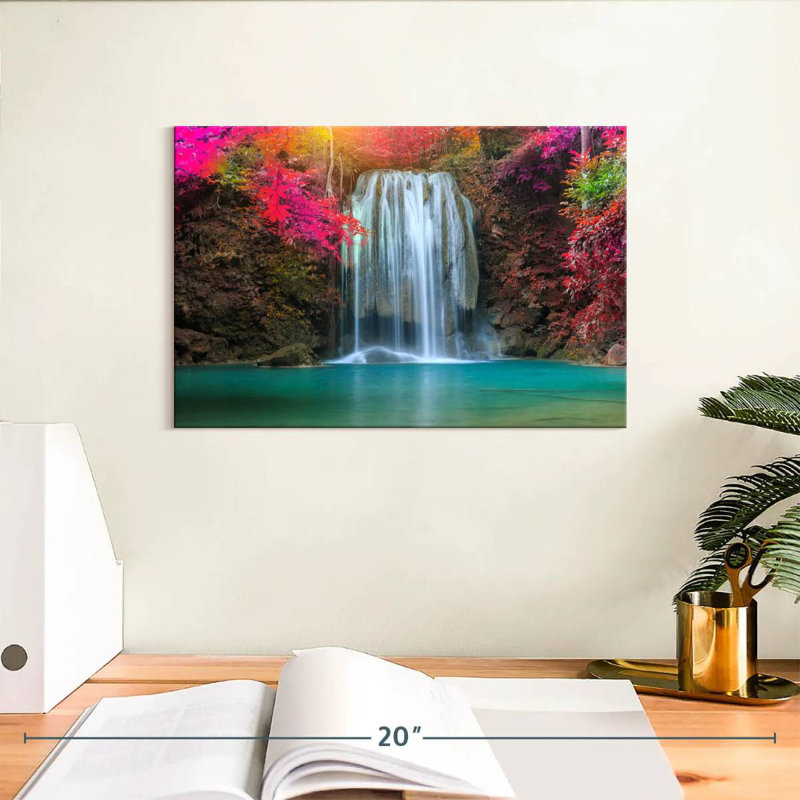 Chute d'eau Nicci Amazing Erawan, H 8 po x l 12 po