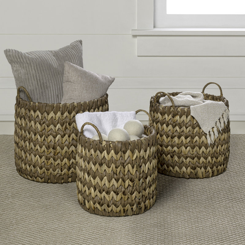 Cassia Coastal Farmhouse Handwoven Two-Tone Water Hyacinth Nesting Storage Baskets with Handles (Set of 3), Brown/Natural