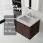 Meuble-lavabo suspendu de 61 cm (24 po) avec lavabo en céramique, portes à fermeture amortie, comptoir et dosseret en marbre reconstitué blanc granit de 1,5 cm (0,6 po), armoire en contreplaqué, brun-133277195