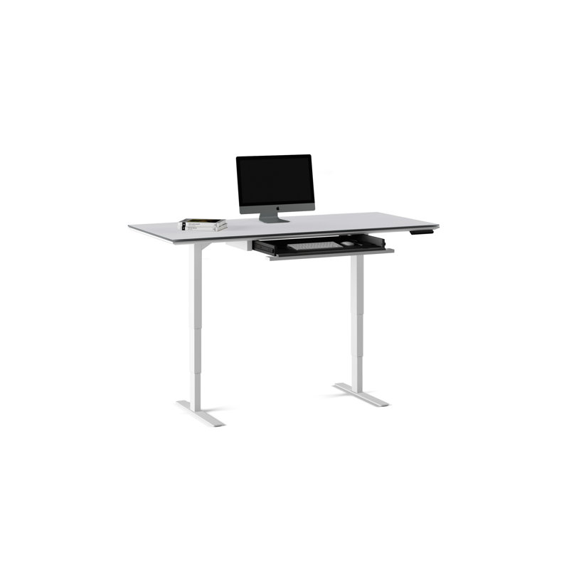 Bureau d'ordinateur à hauteur réglable Centro, H 24,75 po x l 66 po x p 30 po