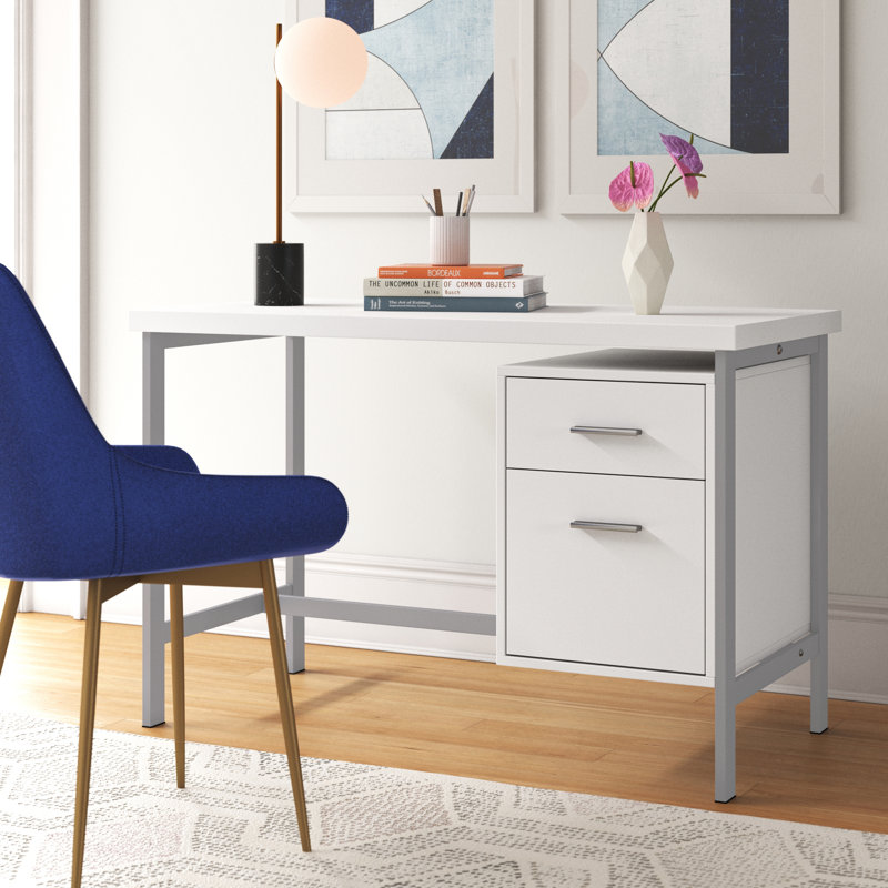 Siemens Metal Base Computer Desk, White / Silver