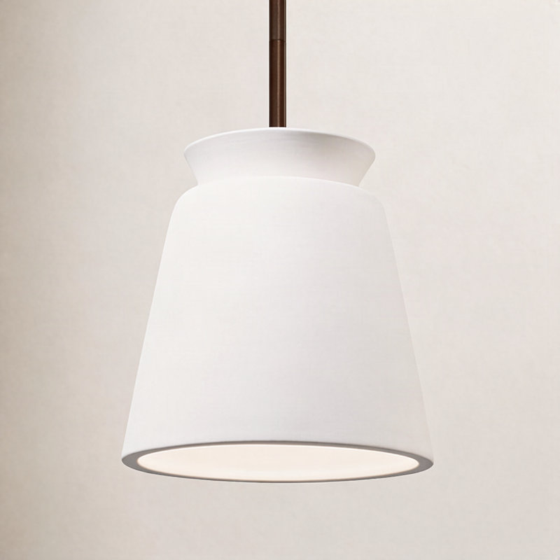 Luminaire suspendu conique à 1 lumière Logan, Bisque, Bronze foncé, DEL (intégrée)