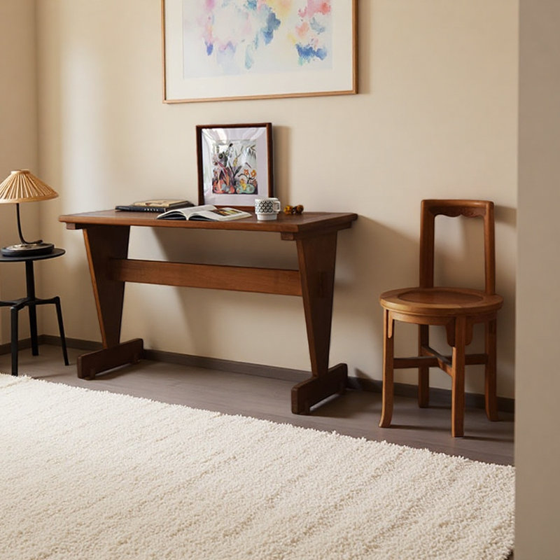 Un bureau en bois de chêne avec des bords et des coins arrondis, H 29,52 po x l 39,37 po x P 17,71 po