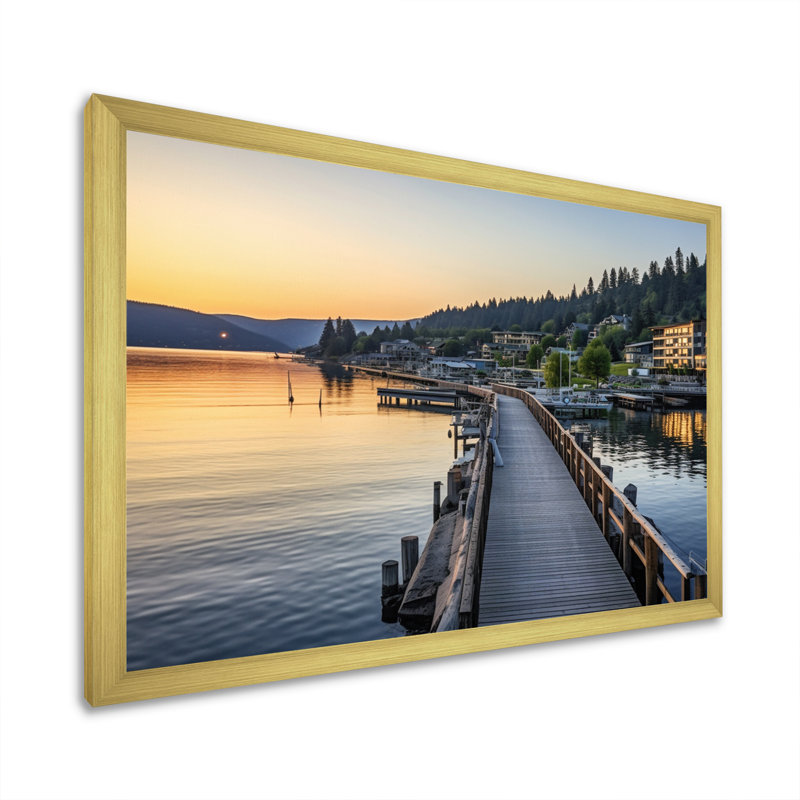«Heart D'Alene In Idaho I», reproduction sur toile, H 16 po x l 32 po x P 1 po, Encadrement doré