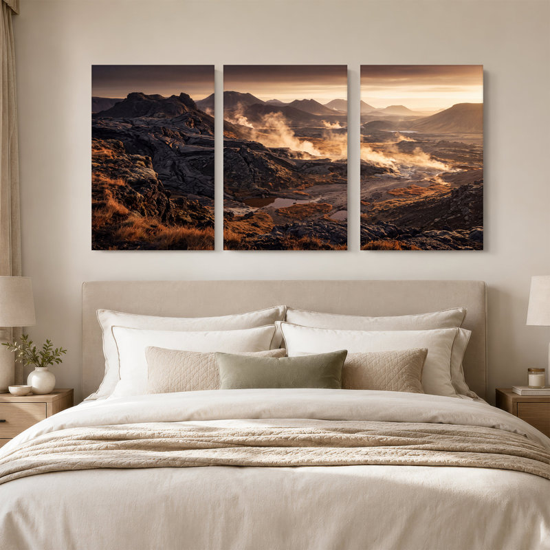 Ensemble d'art sur toile, paysage volcanique robuste avec vapeur et lumière dorée, H 24 po x l 16 po x 3 pièces