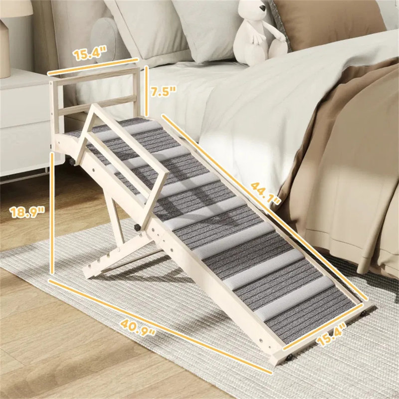Rampe pour chien pliante à hauteur réglable en bois de pin avec garde-corps, surface antidérapante recouverte de tapis à 4 niveaux de support pour rampe de sécurité