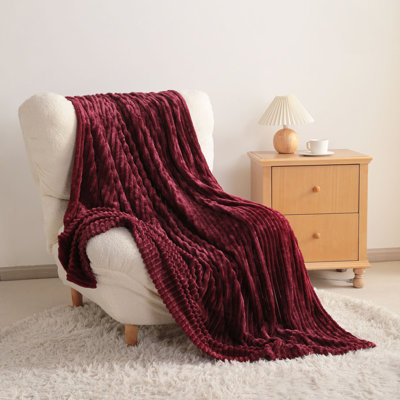 Ultra Soft Flannel Blanket, Lightweight Warm All-Season Decor Blanket, Classic Striped Design for Couch, Sofa & Bed