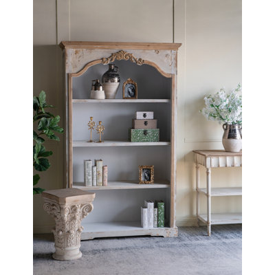 Grande bibliothèque en bois à quatre niveaux 47 po x 17,5 po x 82,5 po avec plateau arqué et finition vieillie blanc et beige terreux
