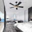 Quanique 52'' Ceiling Fan with LED Lights