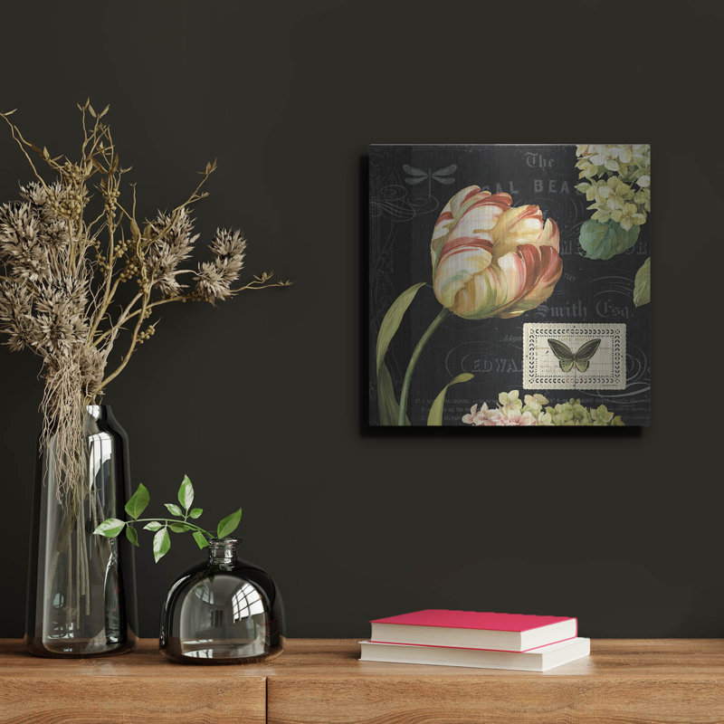 «Mothers Treasures I Dark» par Lisa Audit, H 12 po x l 12 po