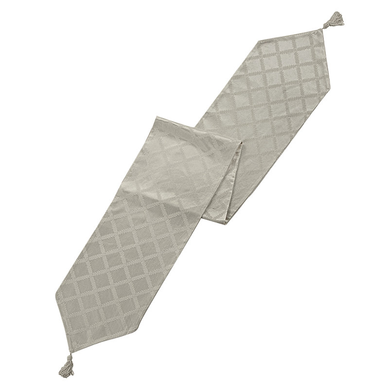 Lenox Laurel Leaf Runner, Platinum