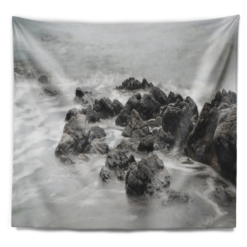 Tapisserie en littoral noir et blanc rocky shore, H 32 po x l 39 po