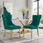 Chaise de salle à manger contemporaine en bois massif, recouverte de velours, avec pieds en acier inoxydable chromé.-1933004155