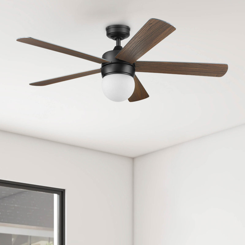 Ventilateur de plafond d'intérieur 52 po avec télécommande et ensemble d'éclairage Ardrey Kell, Noir mat
