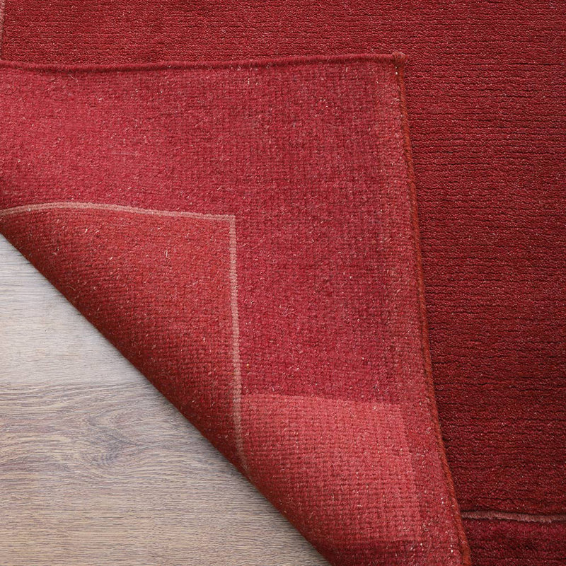 Tapis d'intérieur rectangulaire Tibbati contemporain en laine rouge pâle fait à la main, Rectangulaire 6 pi 7 po x 9 pi 10 po