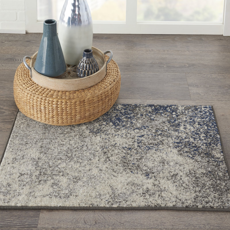 Indoor Rug, Rectangle 1'10" x 2'10"