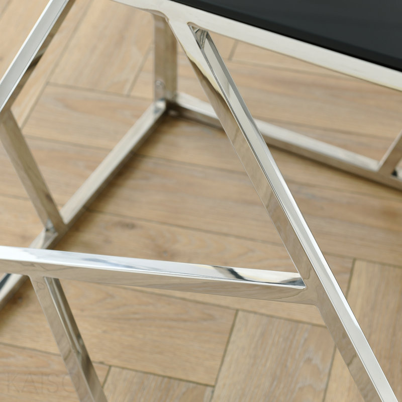 Table basse rectangulaire avec plateau en verre trempé et structure en acier inoxydable