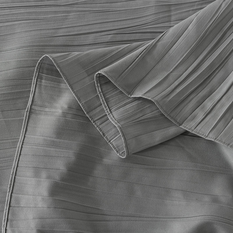 LaDarrius Coverlet, Gray