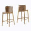 Ensemble de deux tabourets de bar en bois au fini noyer Pari, idéal pour les bars à domicile, les cafés et les bistro