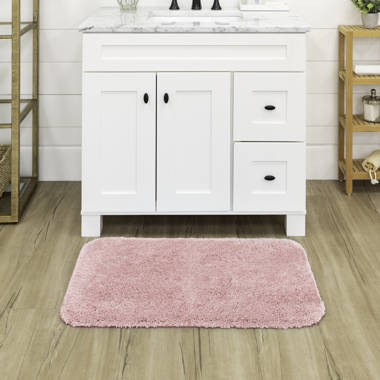 Red Barrel Studio® Bastine Ultra Soft Bathroom Rugs with Non-Slip