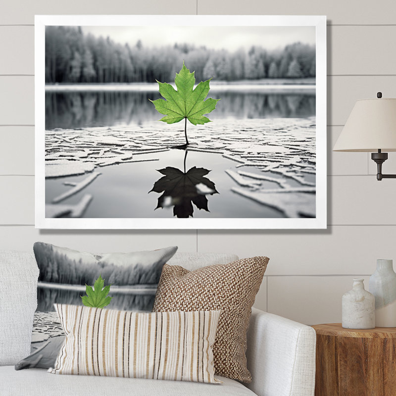 «Green Leaves Solitude In Winter I», H 34 po x l 44 po x P 1,5 po, Cadre simple blanc