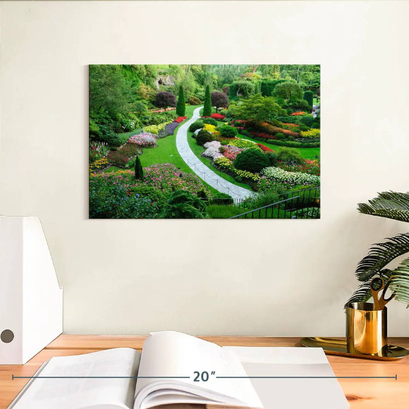 Vanna Butchart Gardens, H 8 po x l 12 po
