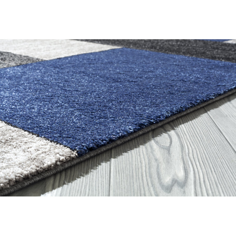 Valladares Geometric Indoor Rug, Rectangle 5'2" x 7'2"
