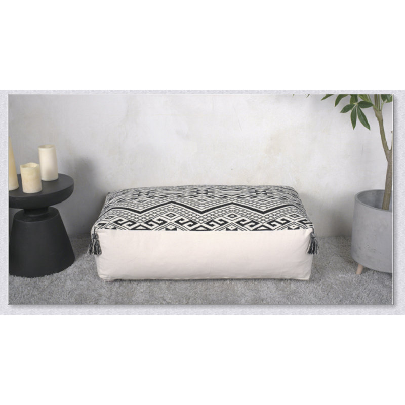 Pouf rectangulaire Kiki, repose-pieds ou coussin de sol polyvalent et élégant pour des sièges et un décor confortables