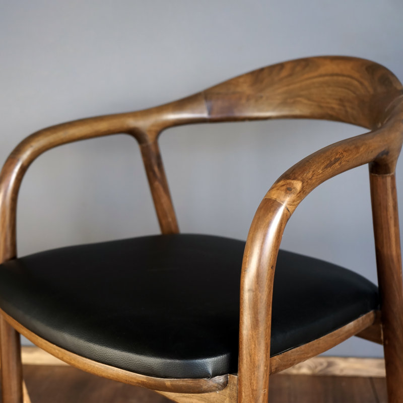 Chaise avec accoudoirs en cuir Selas