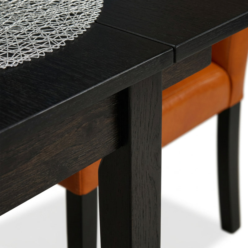 Ensemble de salle à manger rectangulaire 3 pièces en hévéa noir avec rallonge papillon et 2 chaises Parsons en cuir PU couleur haricot.