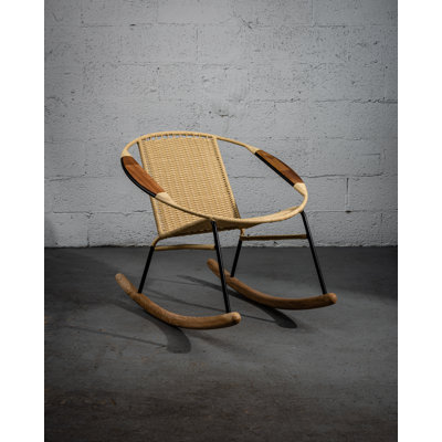 Chaise berçante Tucurinca - Utilisation intérieure / extérieure, accoudoirs et chaises berçantes en bois de teck