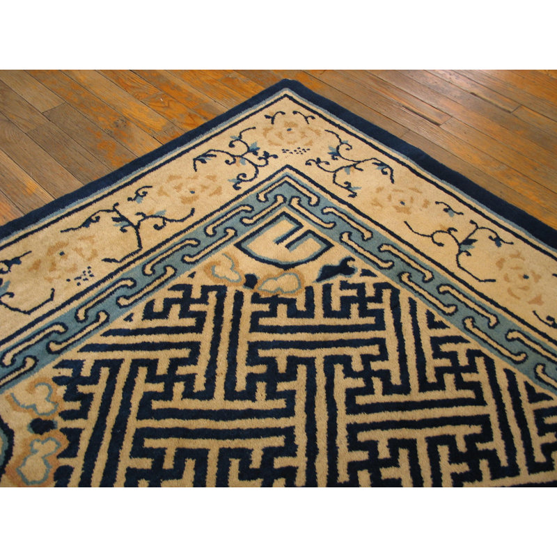 Tapis antique ivoire à médaillon chinois antique des années 1900