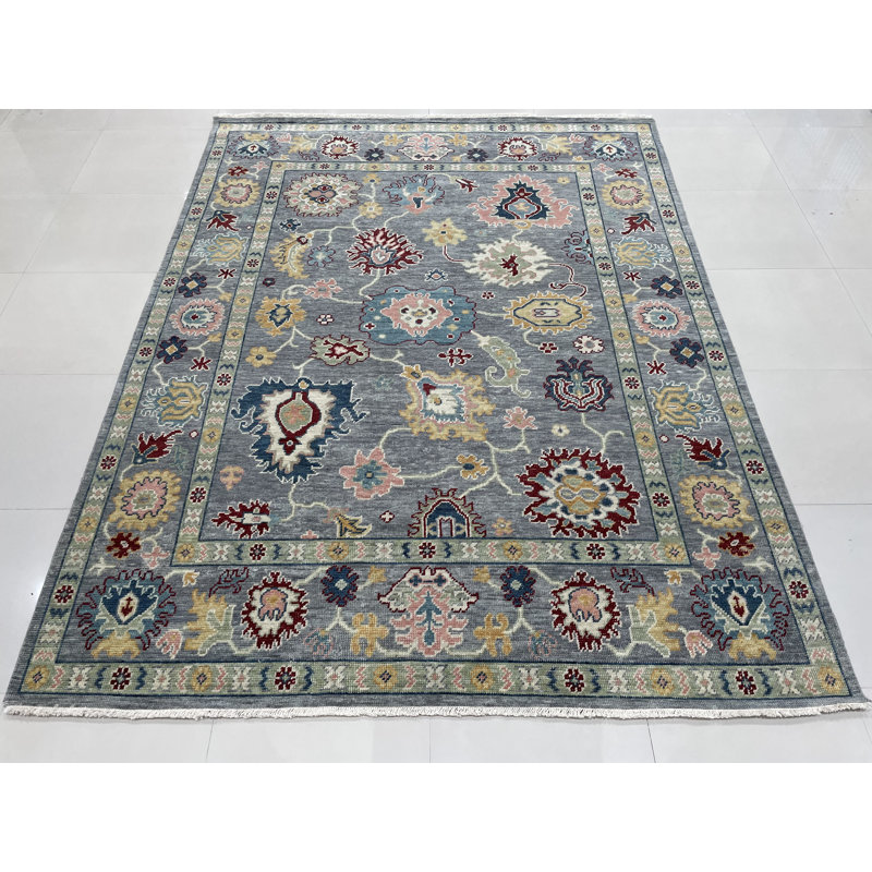 Elegant Gray Hand-Knotted Wool 8' x 10' Mahal Rug