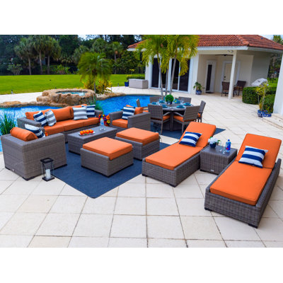 Ensemble de conversation en osier / rotin pour 15 personnes avec coussins Sunbrella Gordo