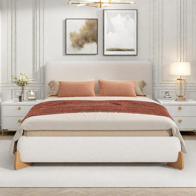 Lit élégant avec pieds en bois Bettilou et tissu confortable