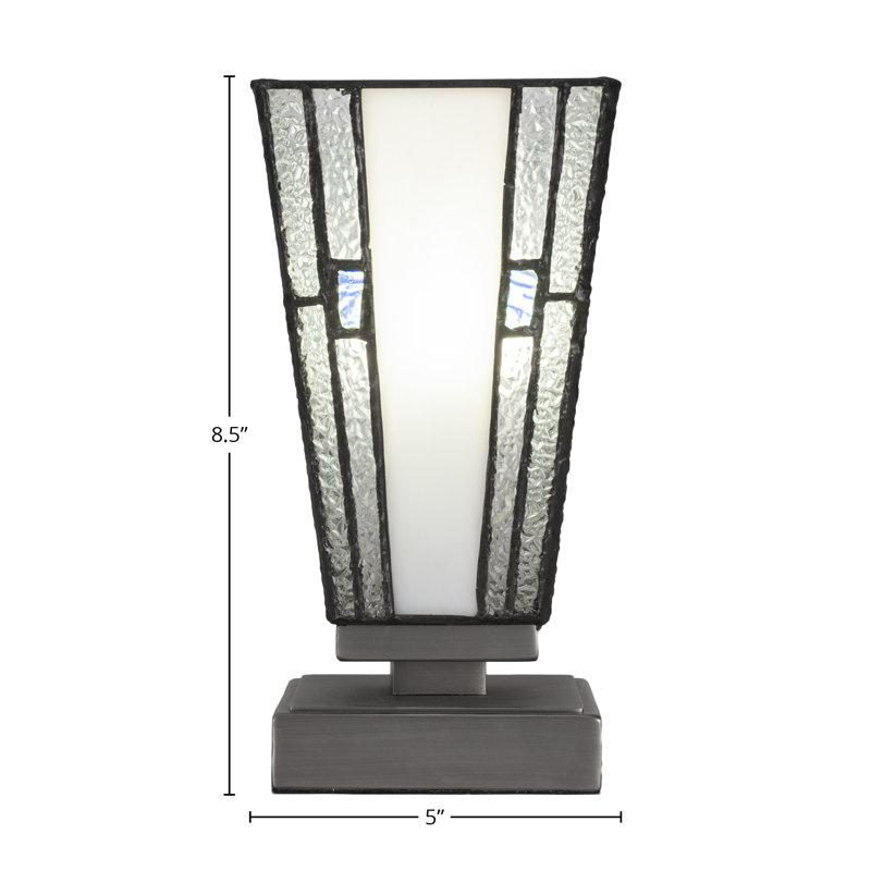 Lampe d'appoint Hinkley montrée dans une finition graphite avec verre d'art carré 5 po