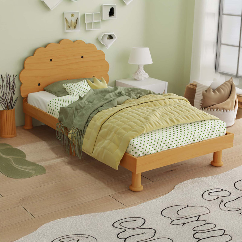 Structure de lit en noyer avec un design innovant en forme de biscuits