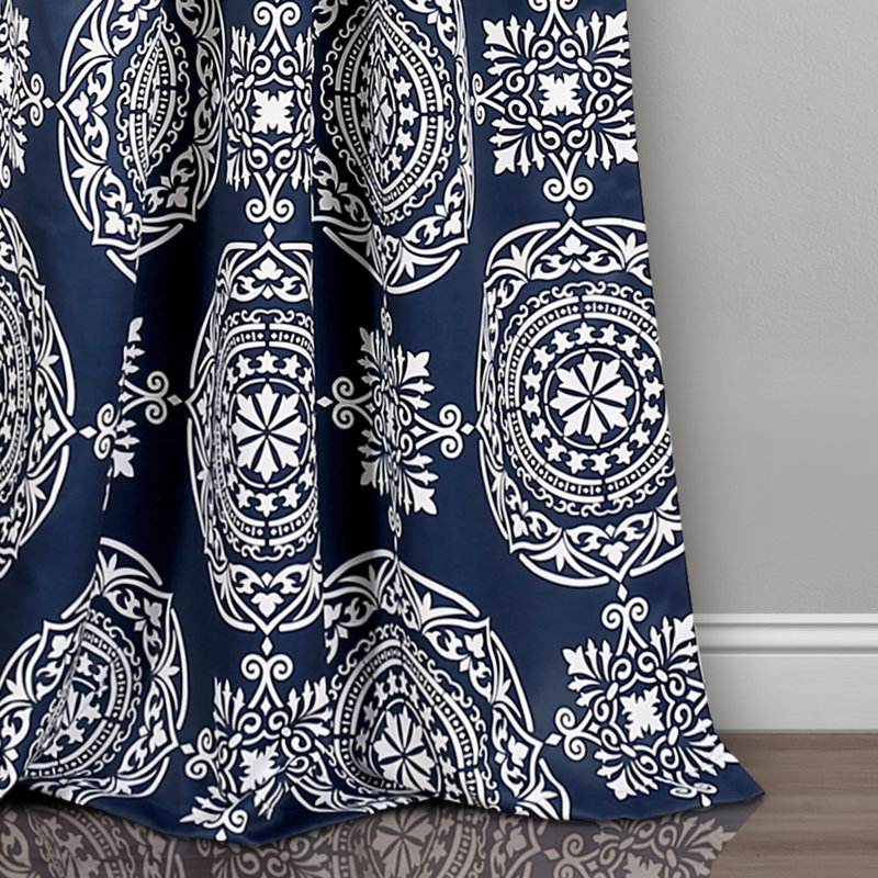 Paire de rideaux occultant et isolant Karmen, Bleu marine/blanc